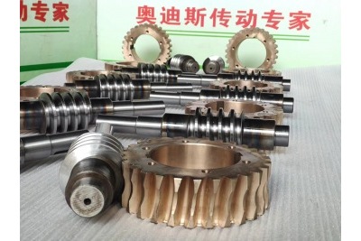 蝸輪蝸杆減速機的維護技巧